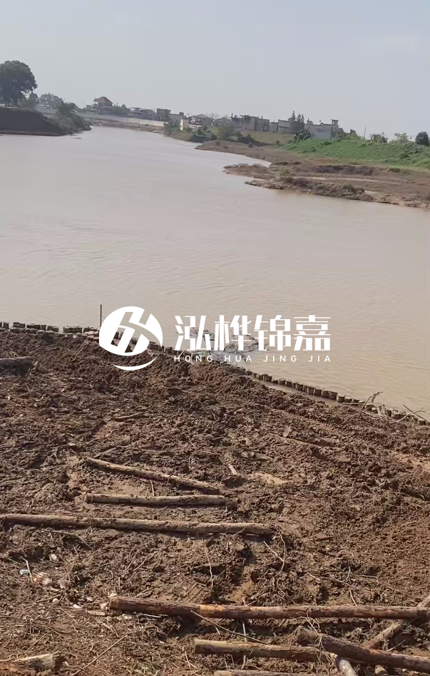 打松木樁施工用什么機械最好-松木樁施工技術(shù)要求？