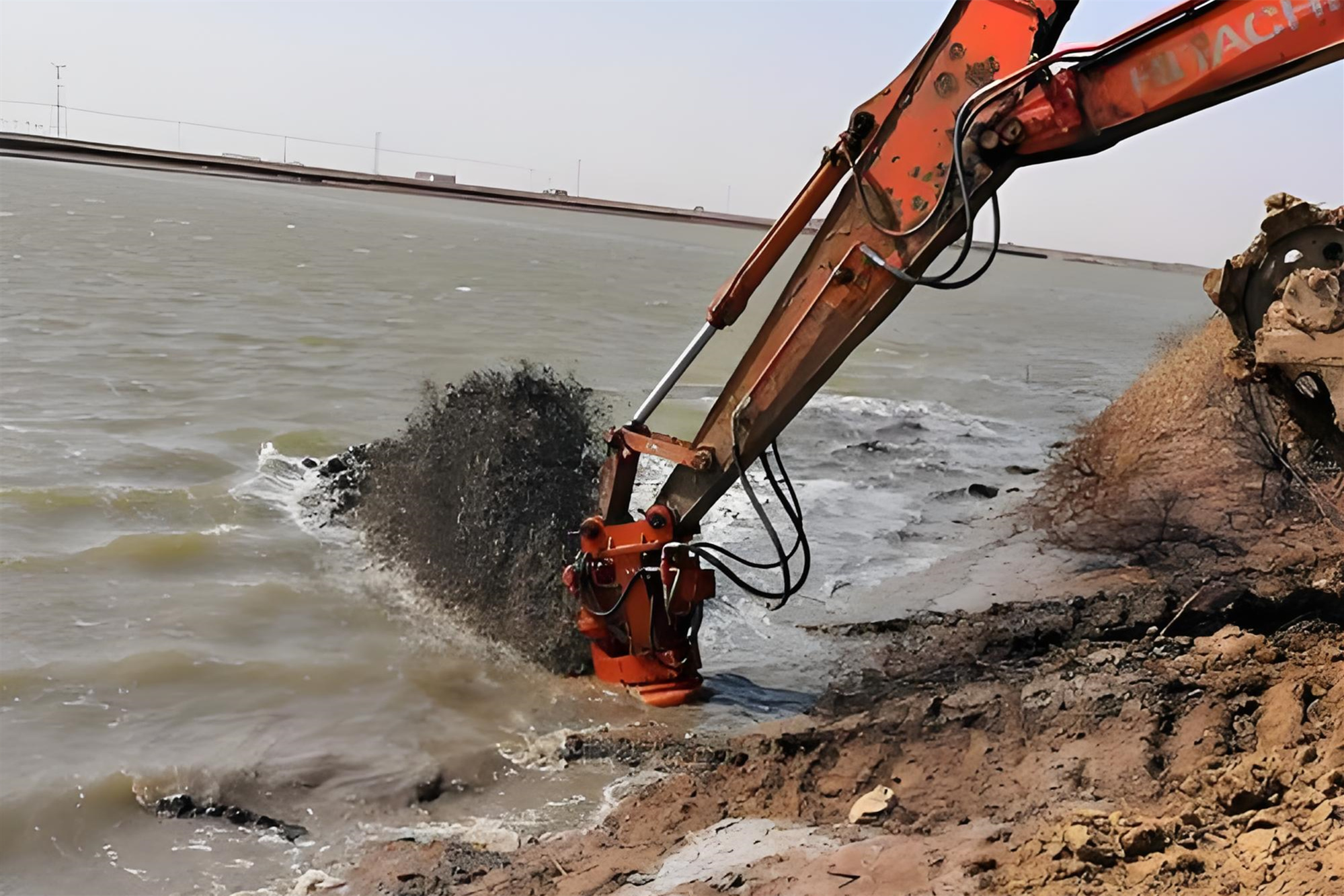 廣西貴港挖機清淤施工隊 - 挖機清淤每立方成本怎么計算？